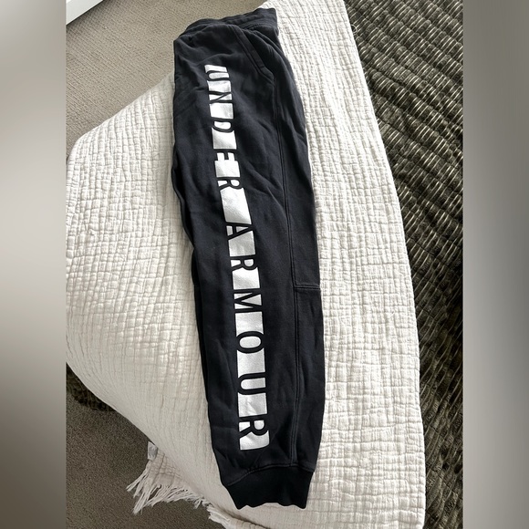 Under Armour Joggers - Picture 1 of 3